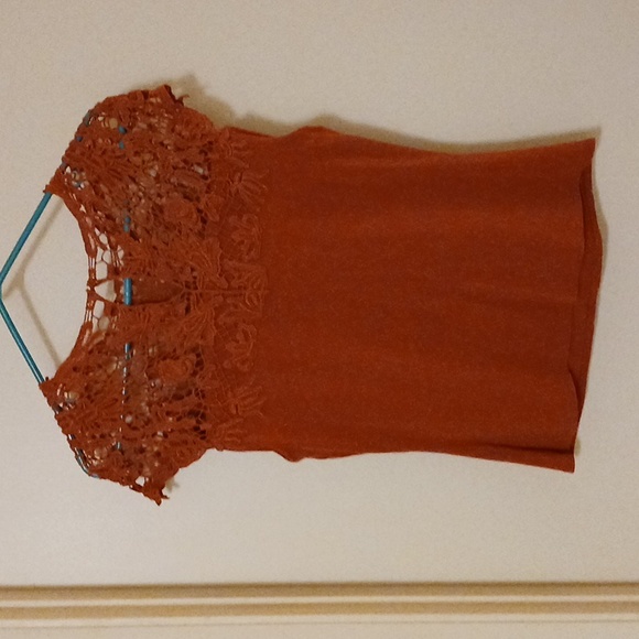 Women's Crochet shirt with Open Shoulder - Picture 2 of 4